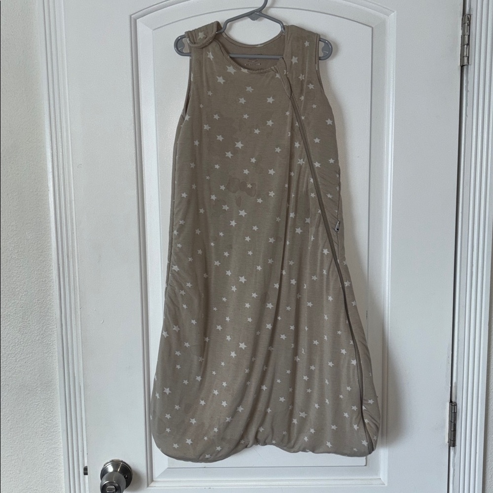 Gunamuna bamboo sleep sack wearable blanket 1.0 tog 9-18?